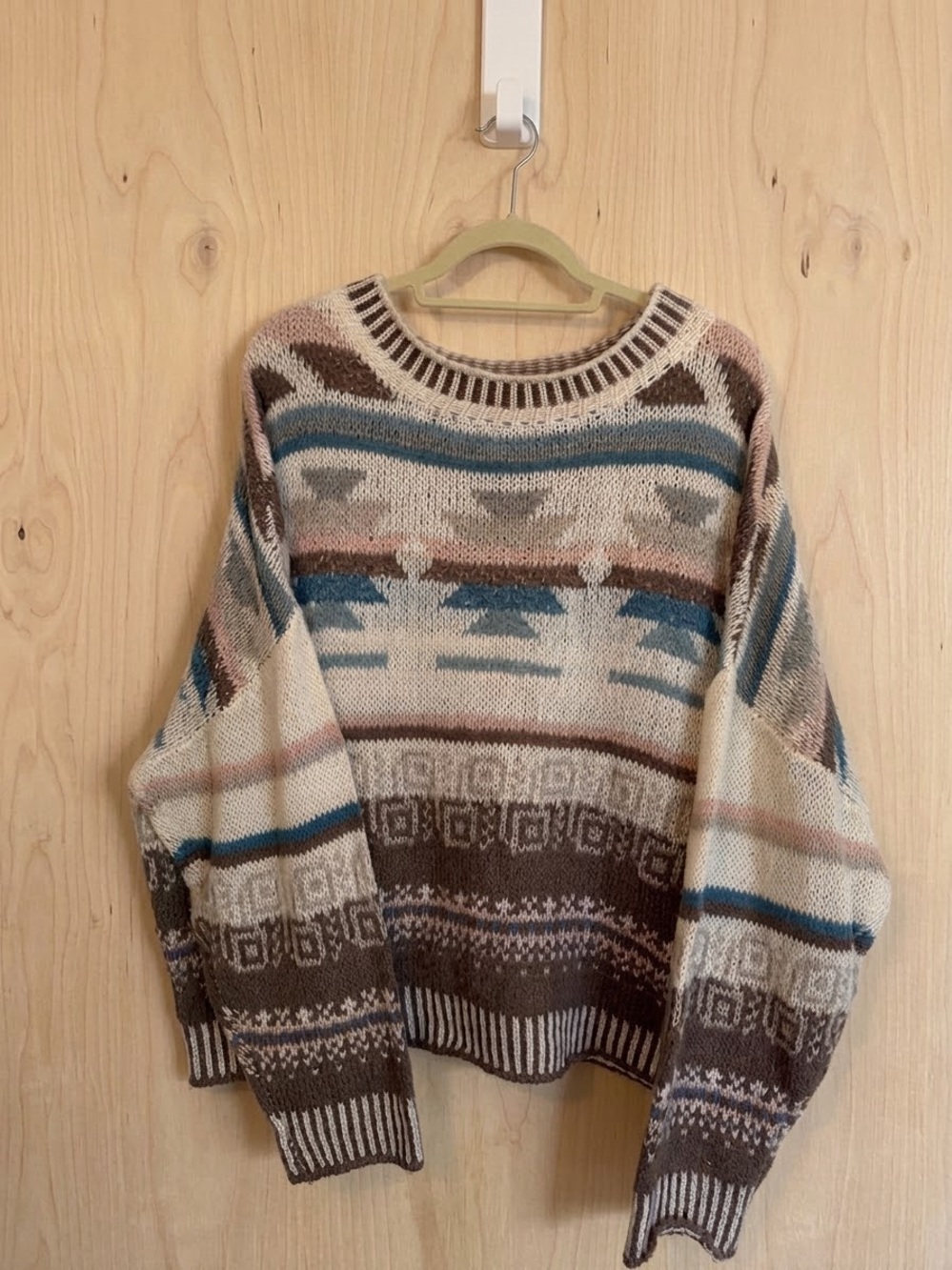 Oli & Hali Cozy Patterned Crewneck Sweater in Cream, Brown & Blue, Sz M/L